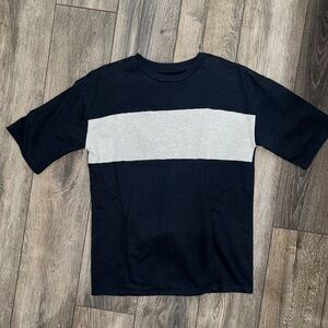 BoohooMAN short sleeve sweatshirt hoodie Small S black grey front pocket shirt